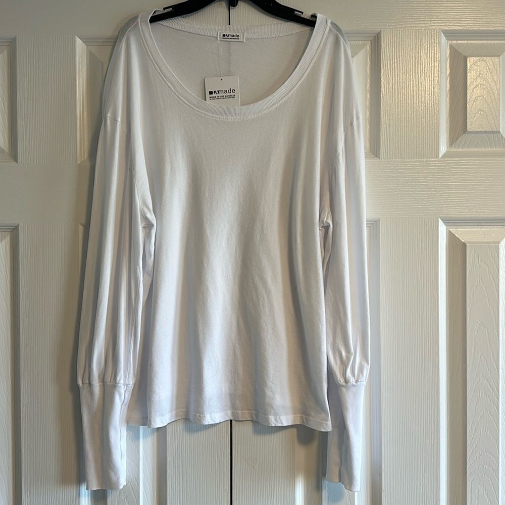 LAmade Women’s White Long Sleeve Crewneck Top, Size L